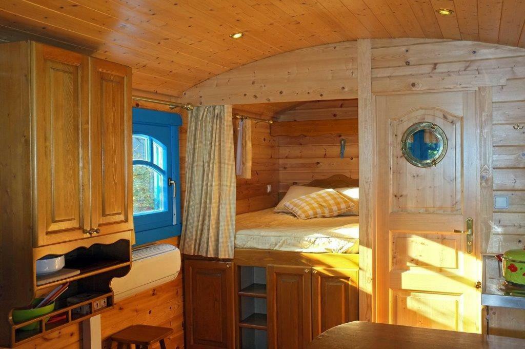 Вилла Roulotte De Charme Грасс Экстерьер фото